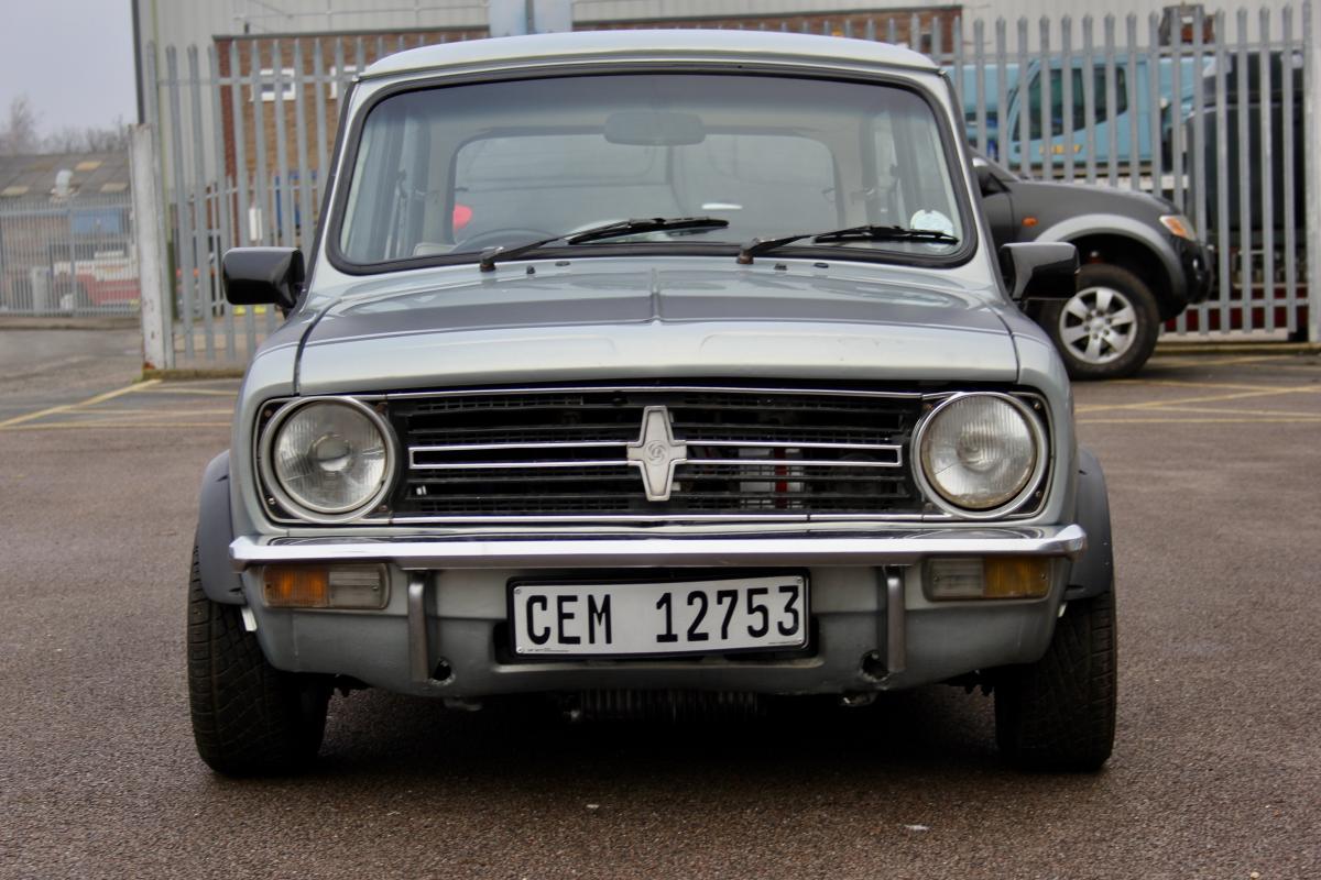 Silver mini GTS South Africa UK car 1275 (6).jpg