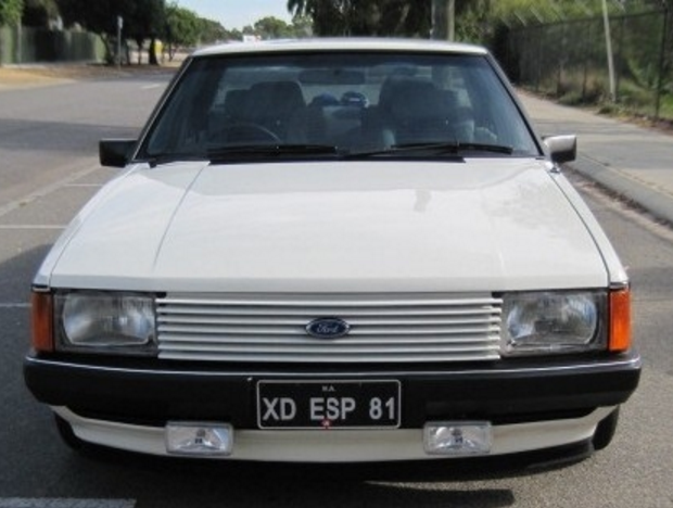 Sno White Ford XD Fairmont Ghia ESP for the ESP register (8).png