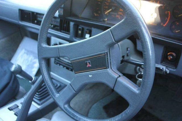 Starion 1982 GSR Turbo interior leather (4).JPG