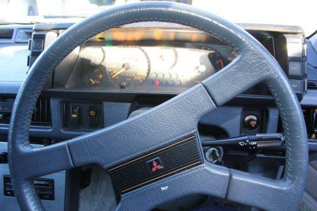 Starion 1982 GSR Turbo interior leather (9).JPG