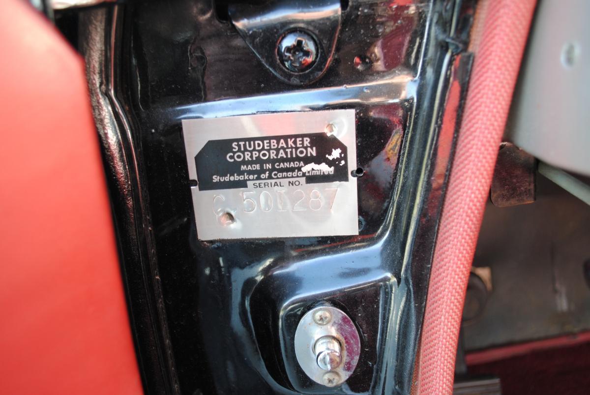 Studebaker commander wth datytona interior (3).jpg