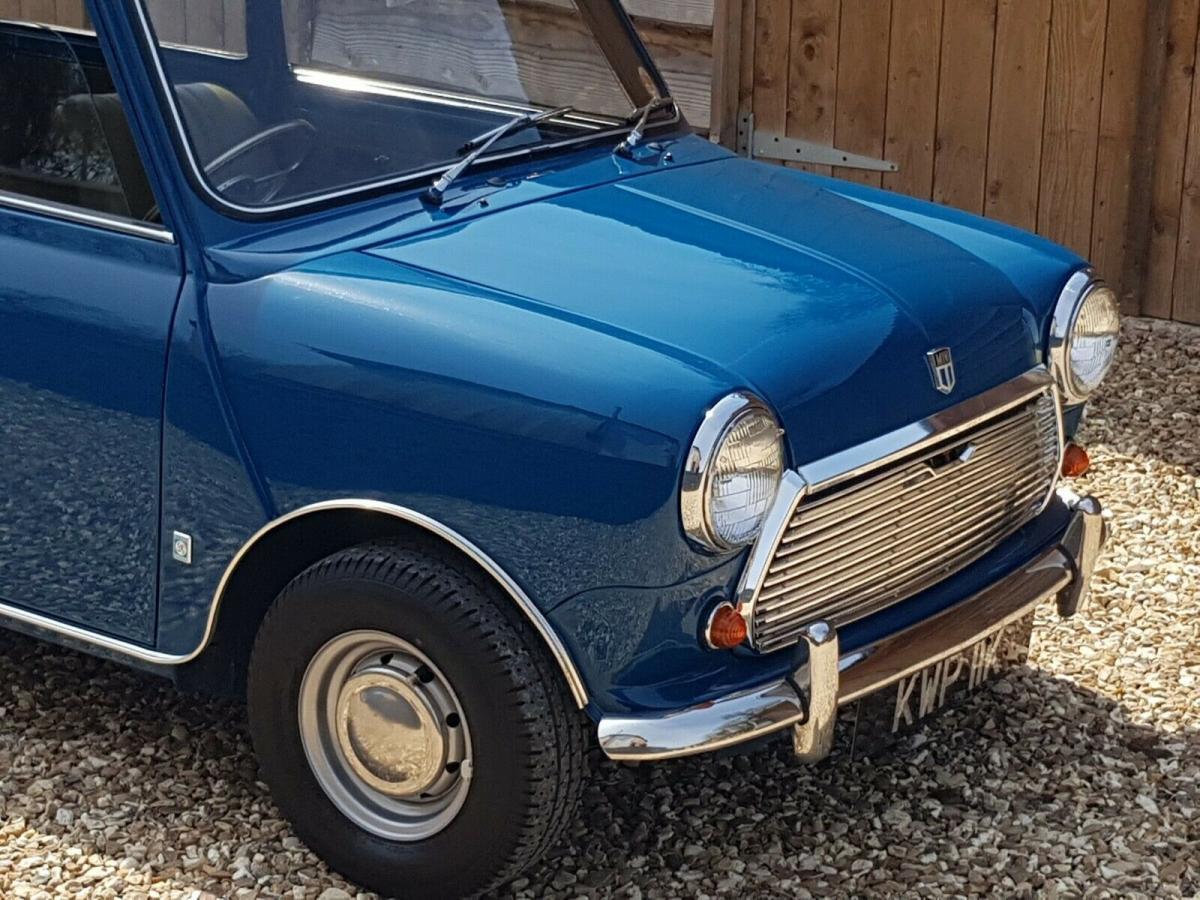 Teal Blue MK3 Mini Cooper S 1971 for sale UK 2022 (12).jpg