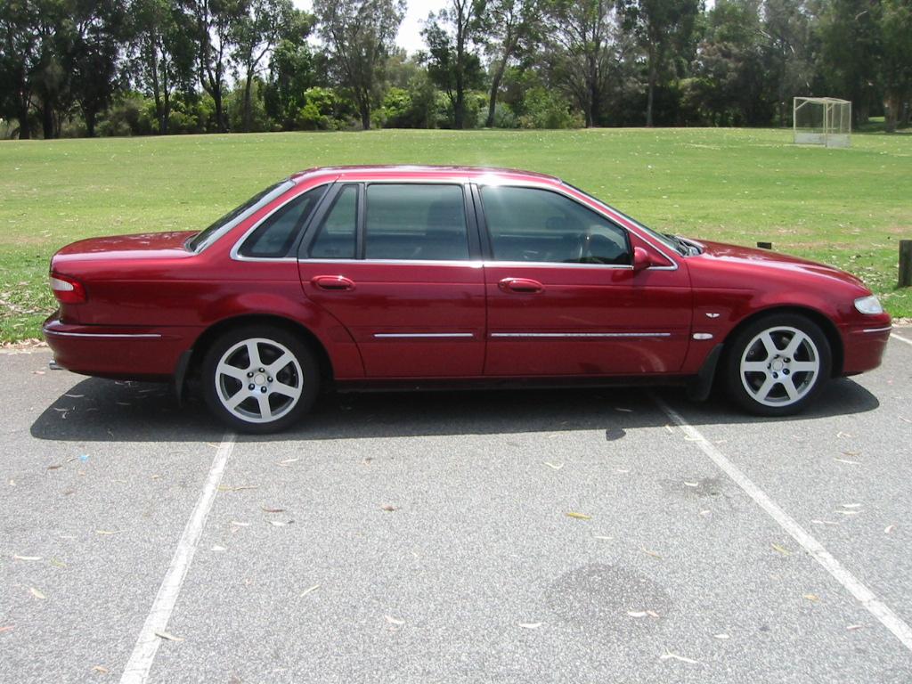 Tickford Ford Fairlane NL Regency Red FBT Classic register number 075 of 106 (10).JPG