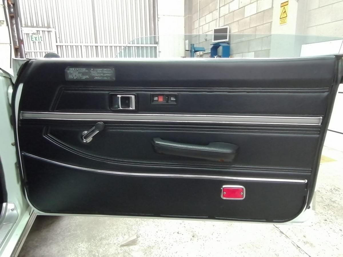 Toyota 1975 Corona MKII interior images 70s coupe (9).jpg