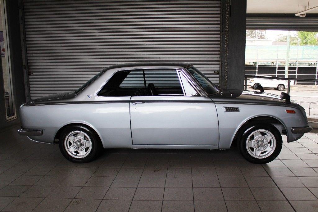 Toyota Corona Coupe 1968 GT 5 1600 GT images silver CR (1).jpg