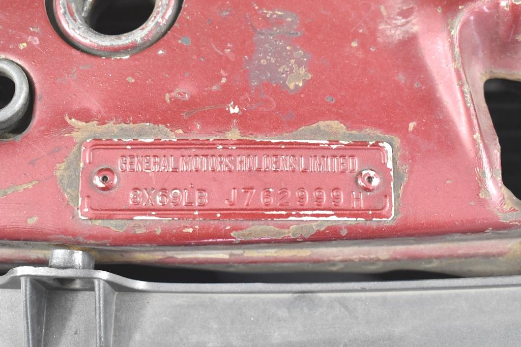 Two tone 1981 VH commodore SL-E VIN plate (2).jpg