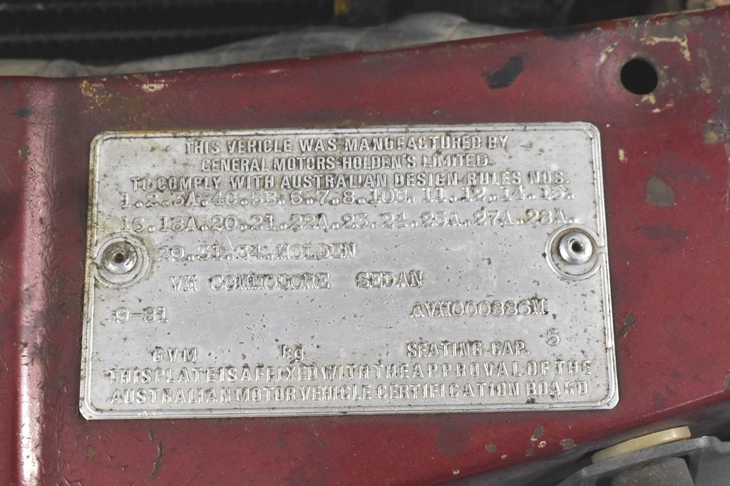 Two tone 1981 VH commodore SL-E VIN plate (3).jpg