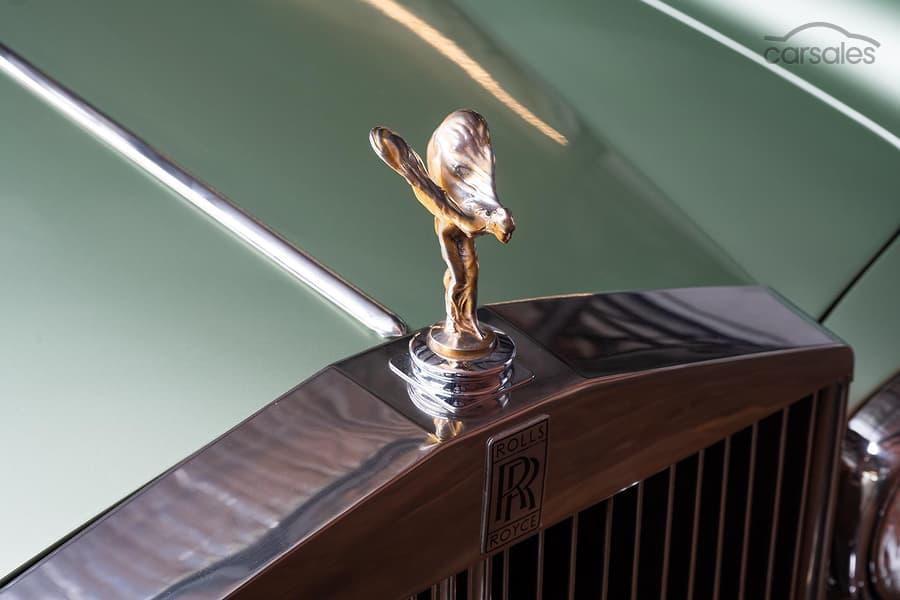 Two tone green Rolls Royce Mulliner park ward coupe Australia RHD (16).jpg