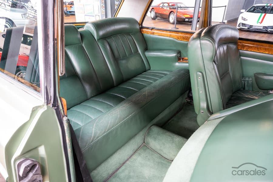 Two tone green Rolls Royce Mulliner park ward coupe Australia RHD (4).jpg