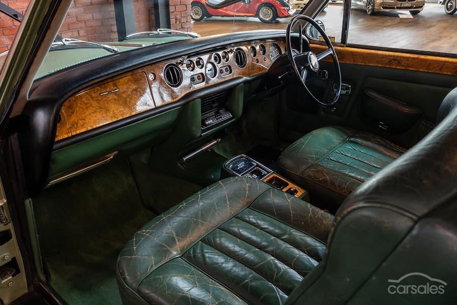 Two tone green Rolls Royce Mulliner park ward coupe Australia RHD (9).jpg