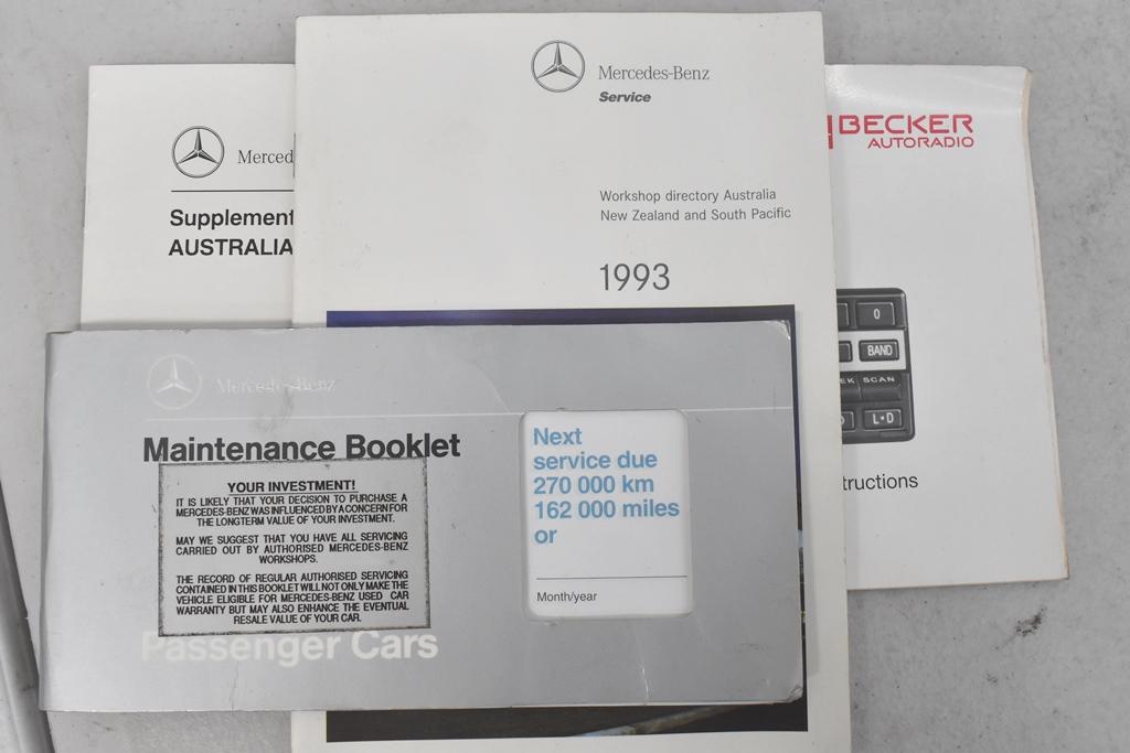 Two tone silver 1993 Mercedes C140 S500 Australian delivered for sale (45).jpg