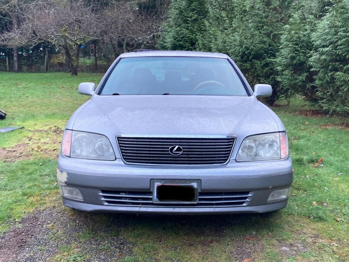 UCF20 II 1999 Lexus LS400 Antique Silver sedan for sale USA (1).jpg