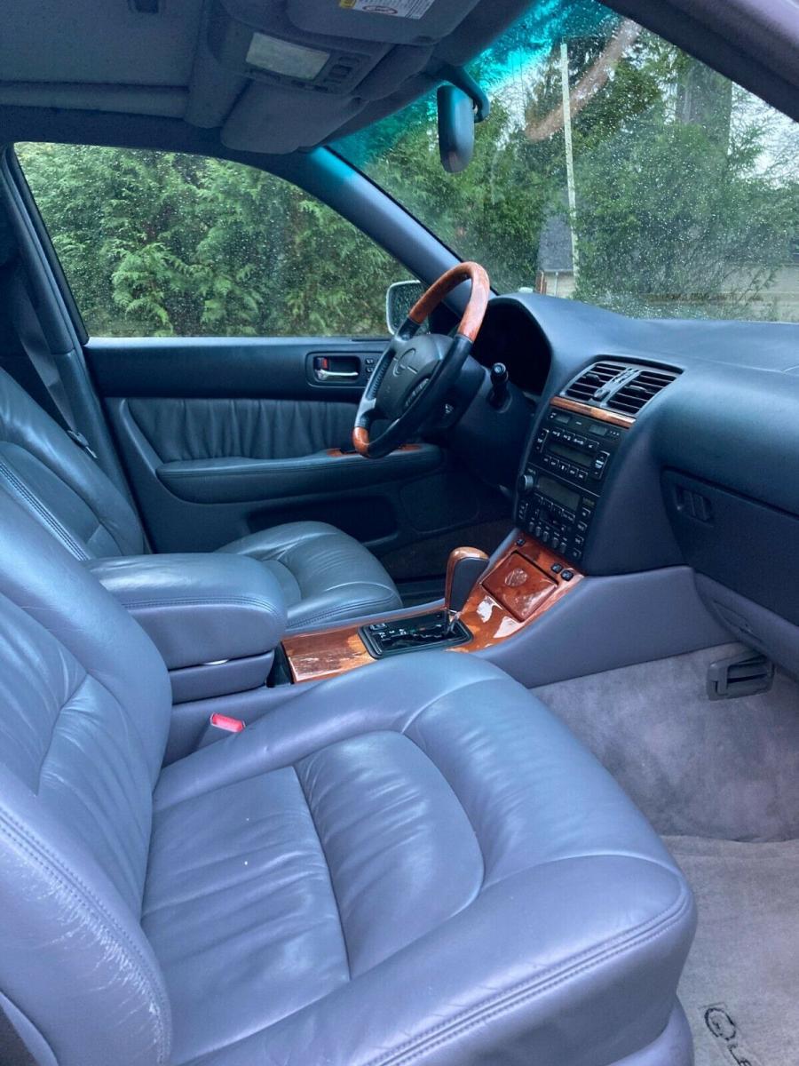 UCF20 II 1999 Lexus LS400 Antique Silver sedan for sale USA (5).jpg