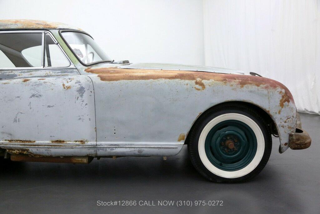 Unrestored 1955 Nash Healey silver USA (8).jpg