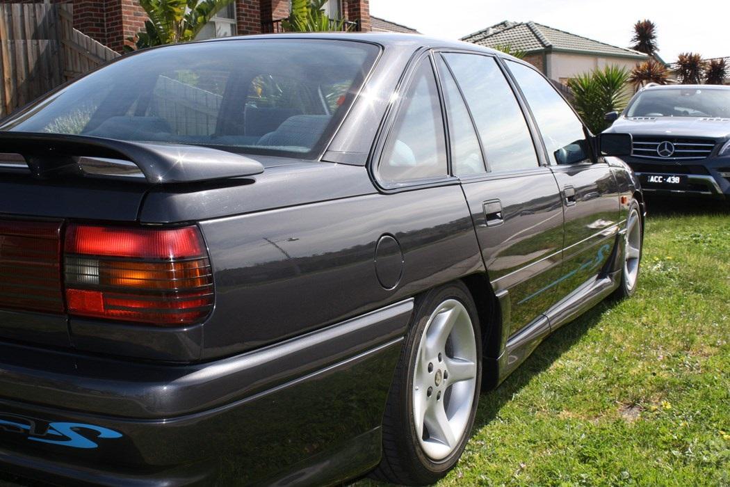 VP Commodore GTS V8 Anthracite Grey (25).jpg