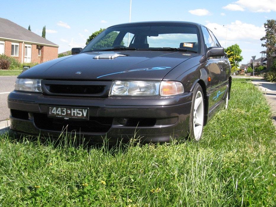 VP Commodore GTS V8 Anthracite Grey (31).jpg