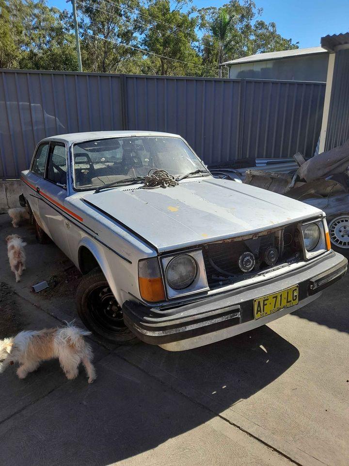 Volvo 242 GT rally car Australia pictures 1979 (9).jpg