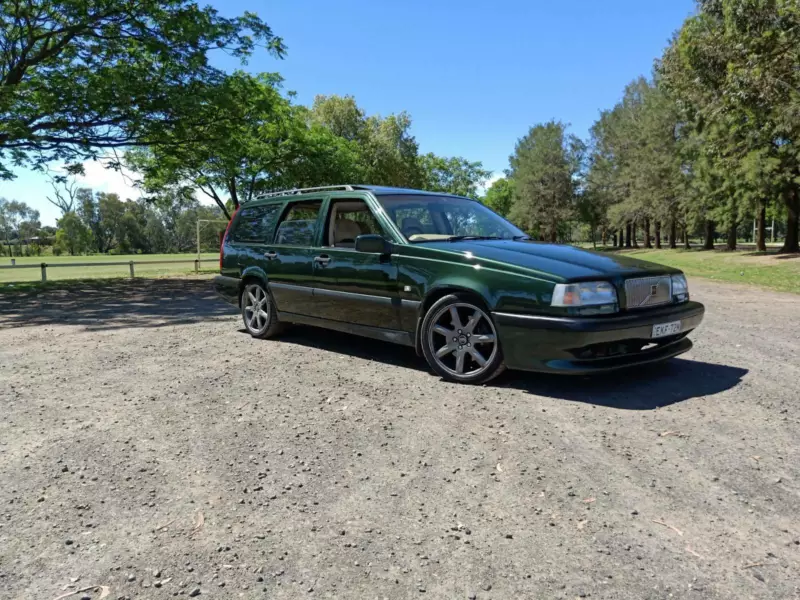 Volvo 850R Wagon Australia green images RHD (2).png