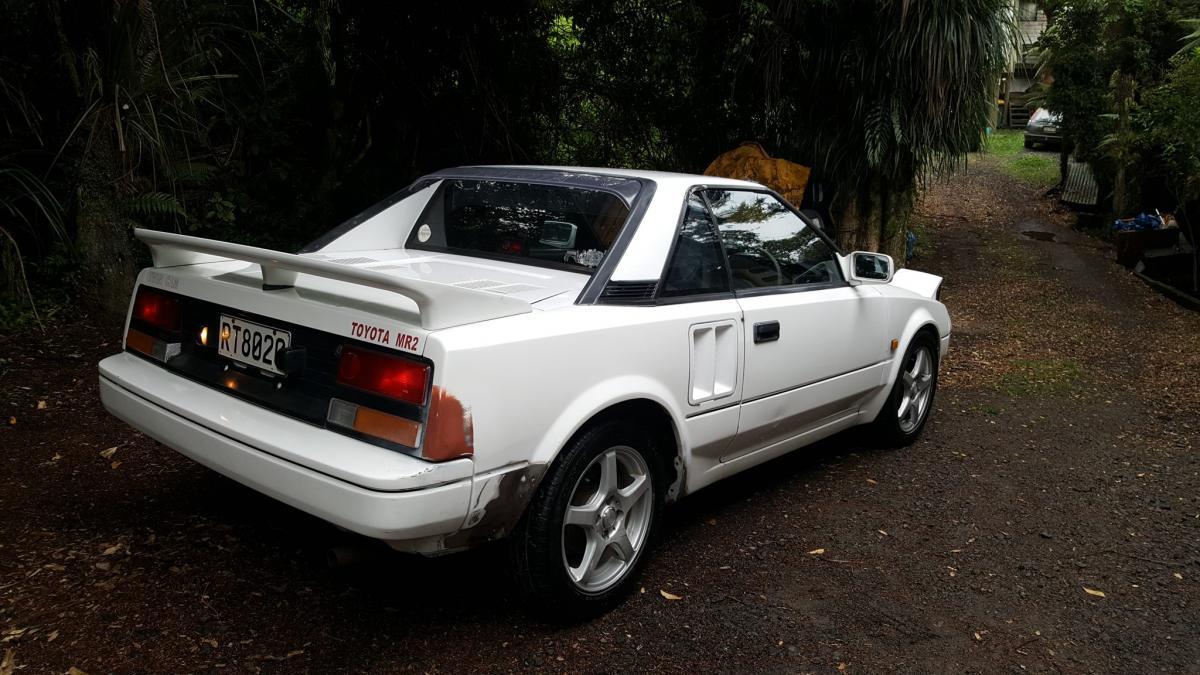 W10 Toyota MR2 1st generation white images 1984 (4).jpg