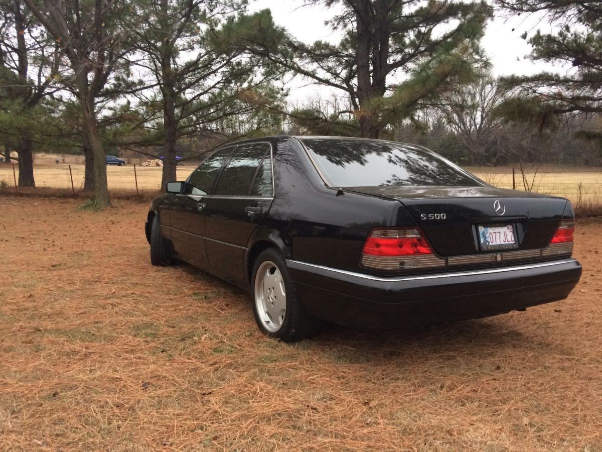 W140 S500 Grand Edition rear tail lights.jpg