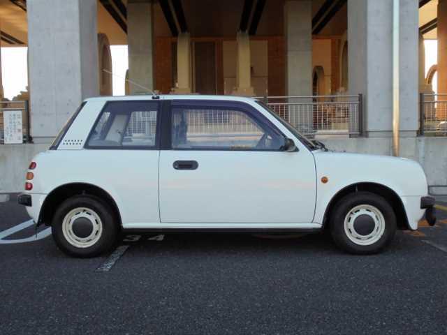 White 1988 Nissan BE-1 automatic images Japan 2021 (3).jpg