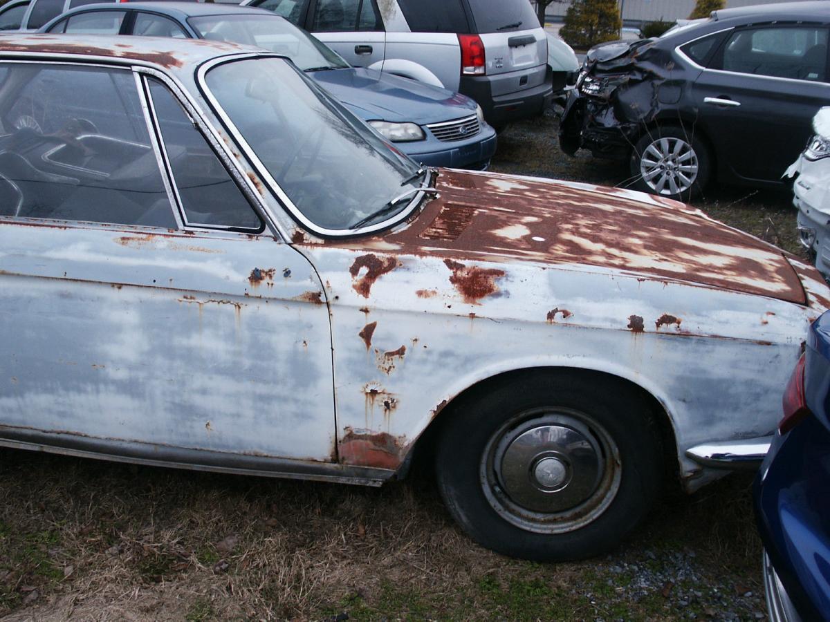 White BMW 2000CS coupe 1967 images (7).jpg