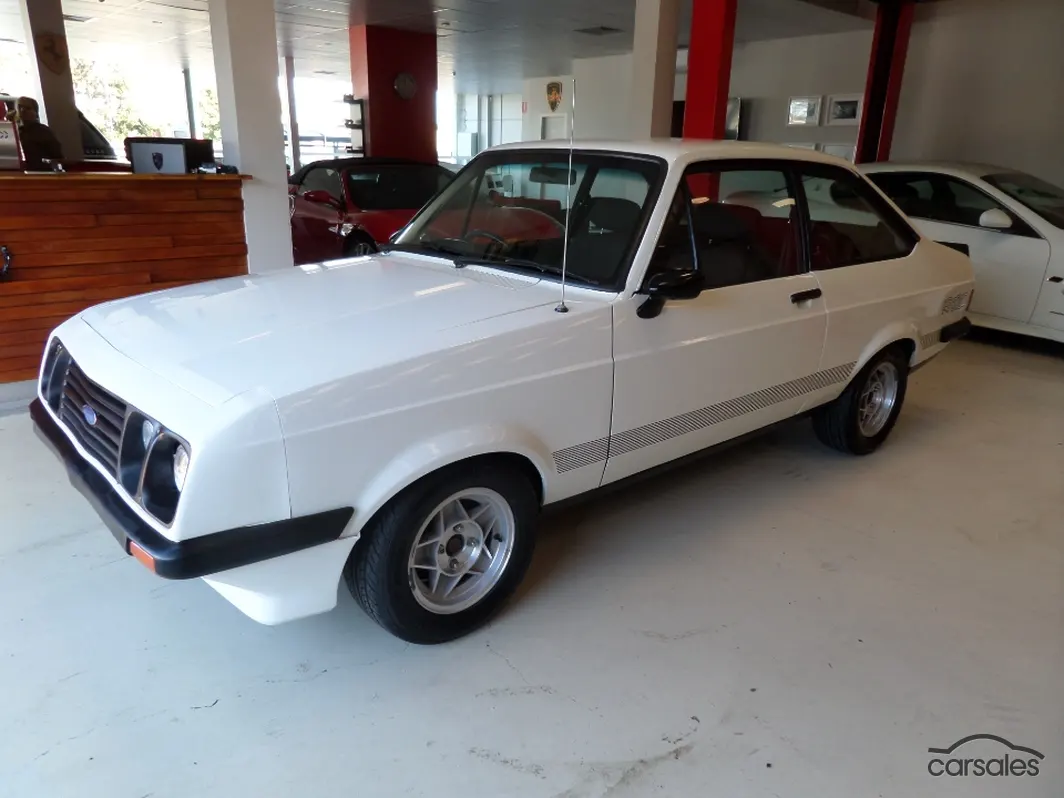 White Ford Escort RS2000 MK2 MKII Coupe 1980 Australian image (2).png