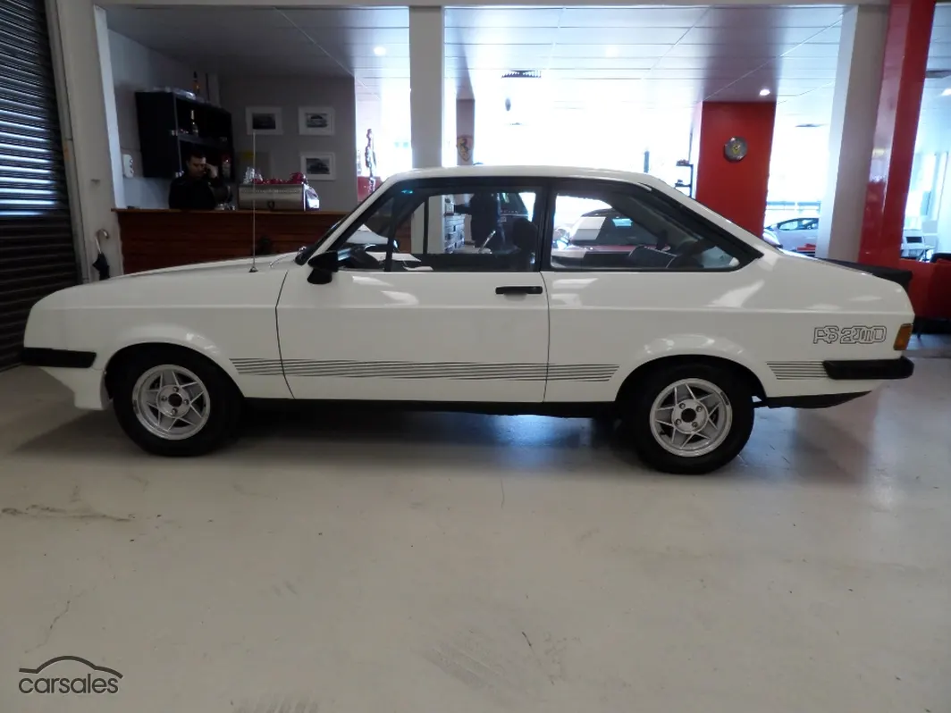 White Ford Escort RS2000 MK2 MKII Coupe 1980 Australian image (7).png
