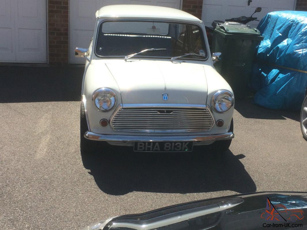 White MK3 MKIII Cooper S 1971 UK last 10 built rare (1).jpg