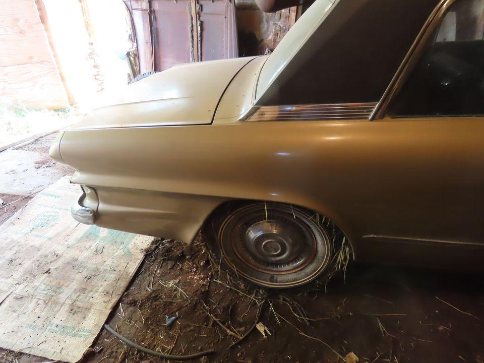 Yellowknife Gold 1966 Studebaker Daytona Sports Sedan images 2021 unrestored survivor (3).jpg