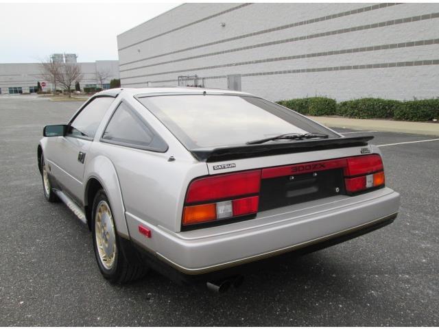 Z31 Nissan 300zx 1984 coupe 50th Anniversary Edition images (1).jpg