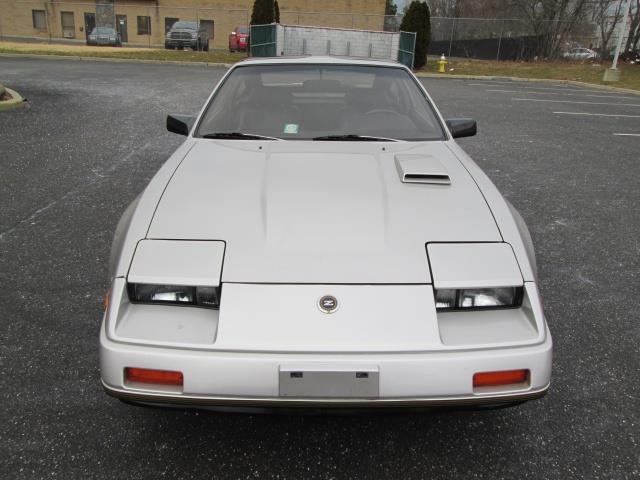 Z31 Nissan 300zx 1984 coupe 50th Anniversary Edition images (15).jpg