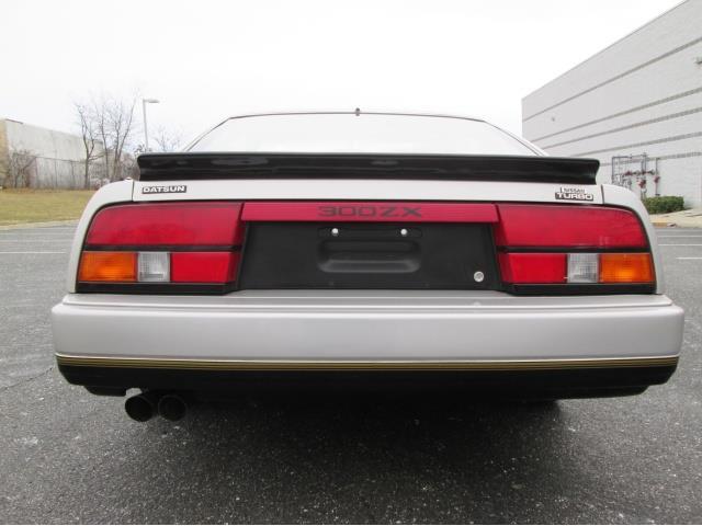 Z31 Nissan 300zx 1984 coupe 50th Anniversary Edition images (17).jpg