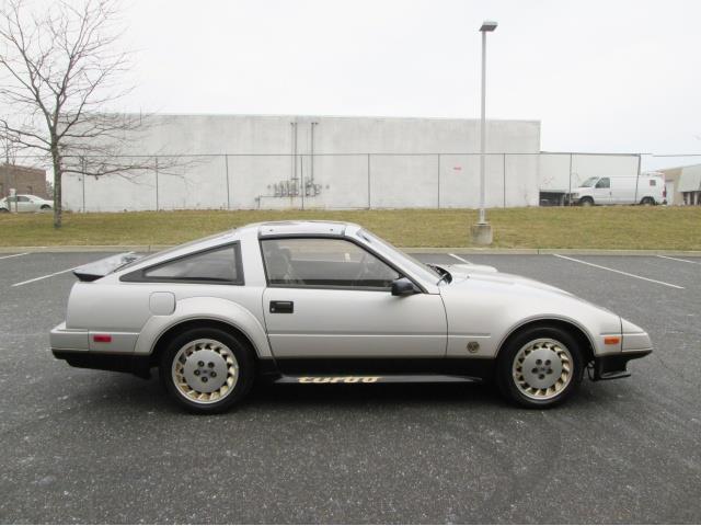 Z31 Nissan 300zx 1984 coupe 50th Anniversary Edition images (6).jpg
