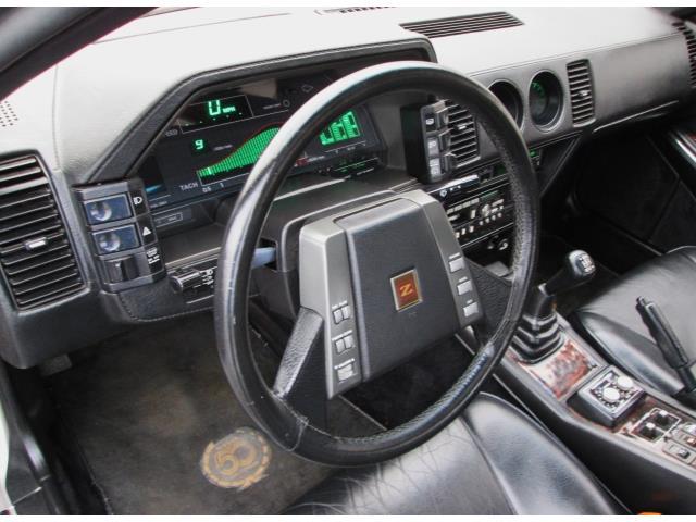 Z31 Nissan 300zx interior 50th anniversary edition coupe (4).jpg