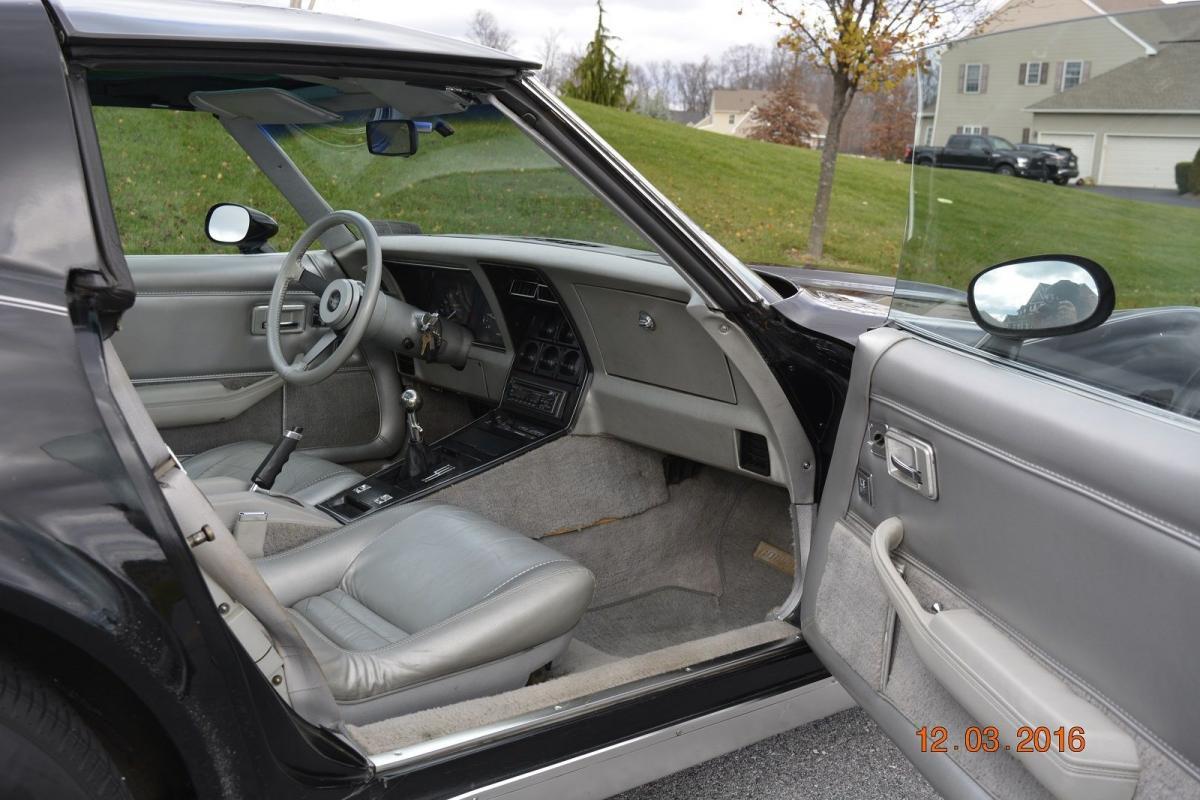 corvette open interior.jpg