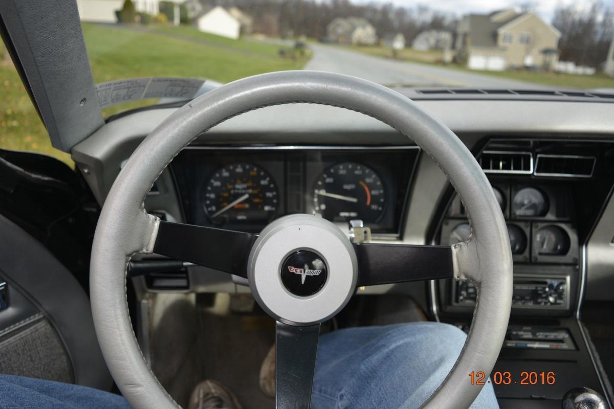 corvette steering wheel.jpg