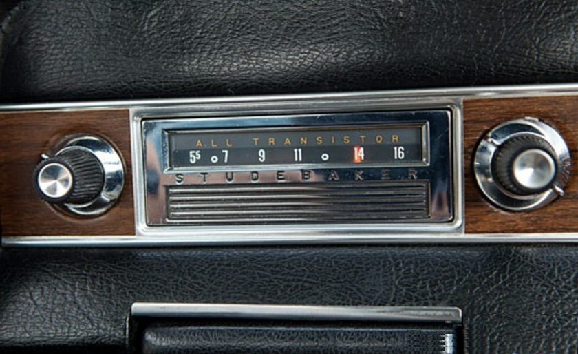 studebaker 1966 Sport sedan radio.png