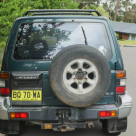 1 Mitsubishi Pajero Short SWB 3 door NJ green on silver exterior images 1996 (10).png