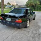 Black on black Mercedes 500E 1993 W124 (10).jpg