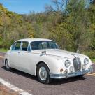 Jaguar Mk 2 front view.jpg