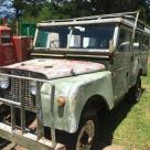 Land Rover Series 1 Wagon front wind screen.jpg