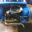 Renualt R8 1968 Engine in engine bay.jpg