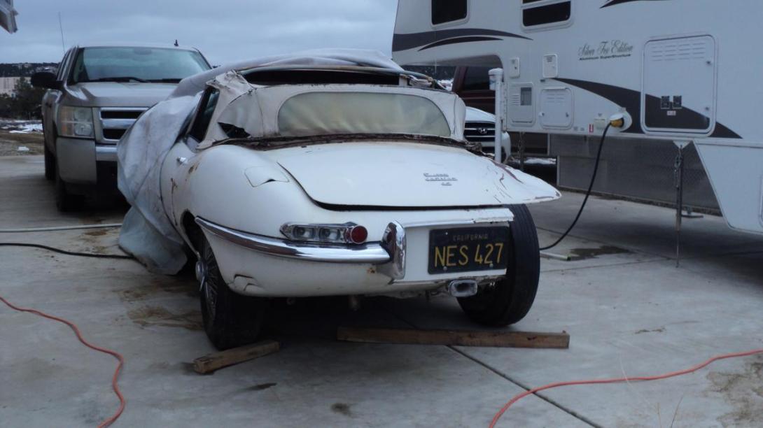 1962 Series 1 Jaguar E-type under restoration New Mexico (2).JPG