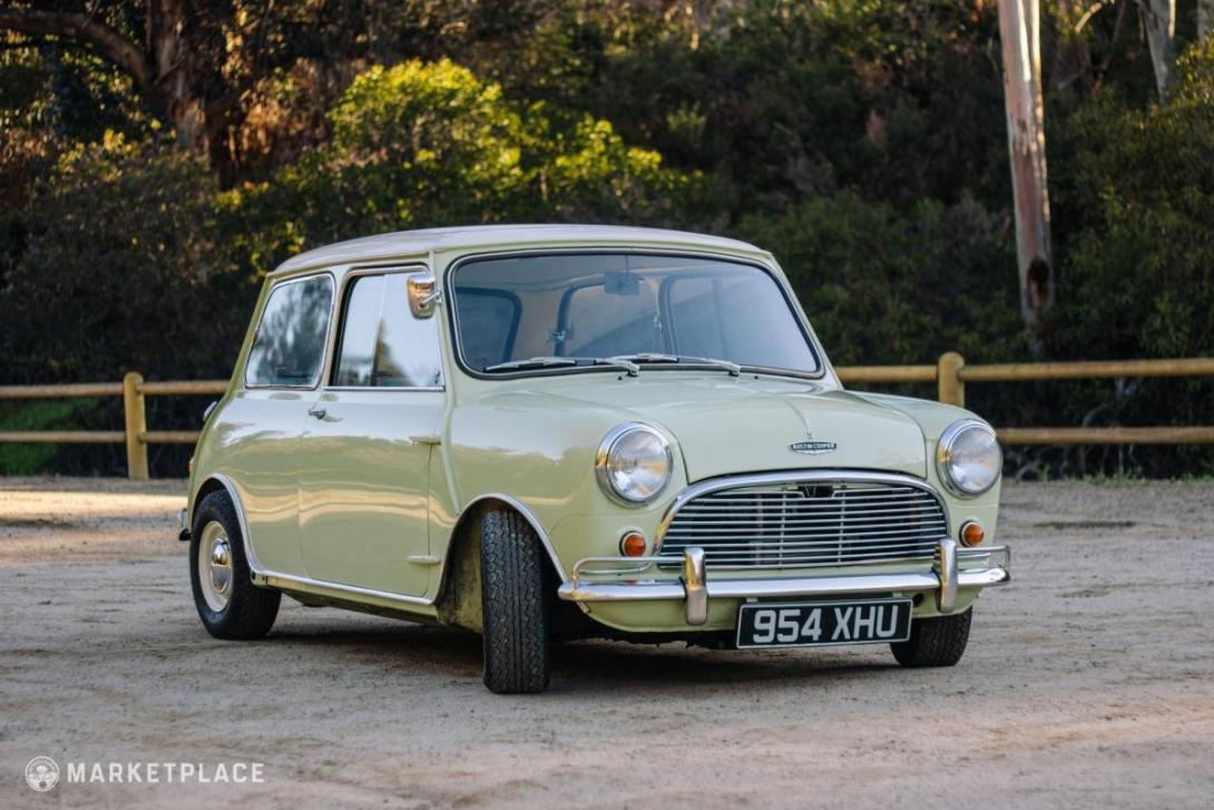 1964 Austin Mini Cooper S 1275cc British spec (9).jpg