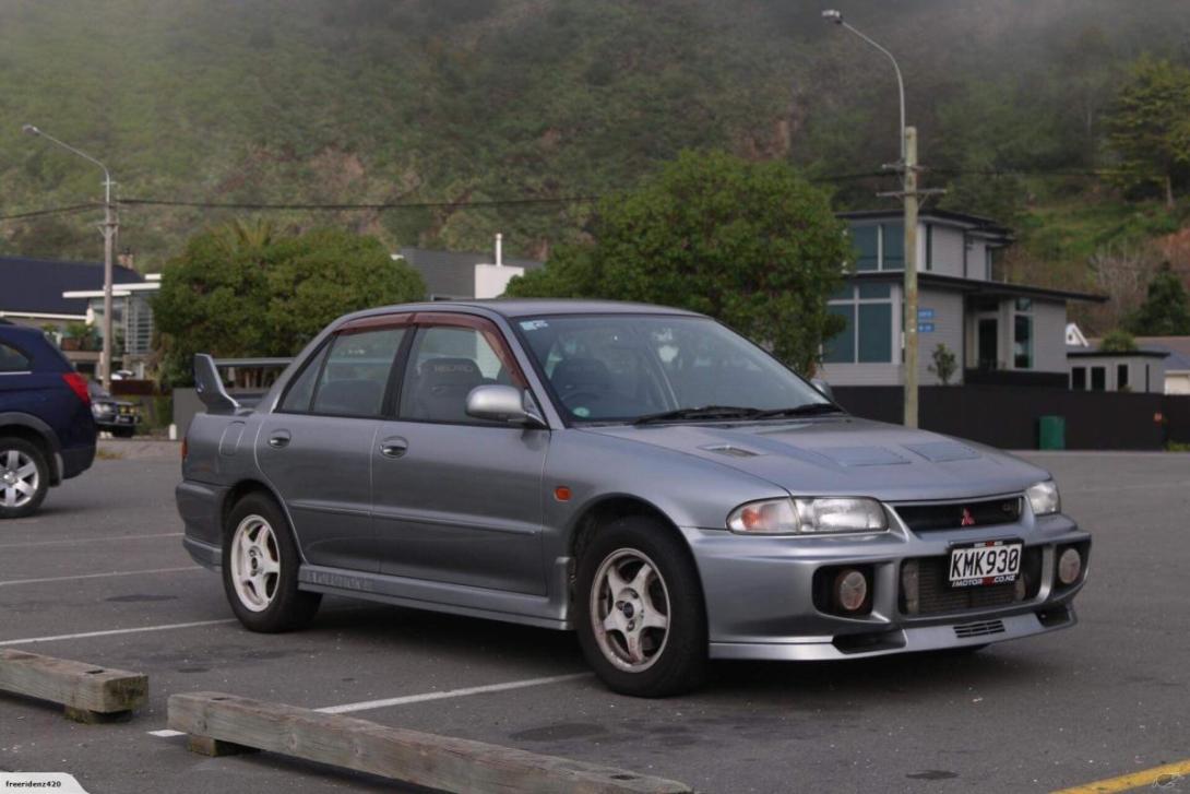 1995 Mitsubishi Lancer Evolution III (Evo 3) silver images (4).jpg