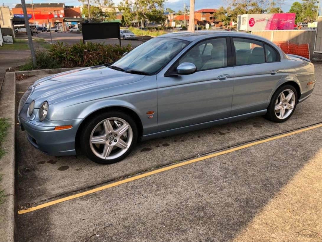 2003 Jaguar S-Type R V8 Supercharged Blue UK import to Australia (5).jpg