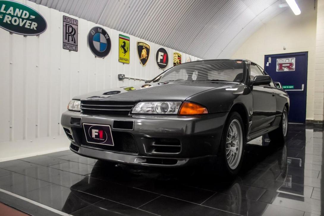 R32 v sec GTR.jpg