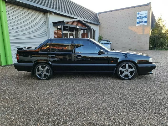 Volvo 850 T5R Turbo sedan Black Australia 1995 (15).png